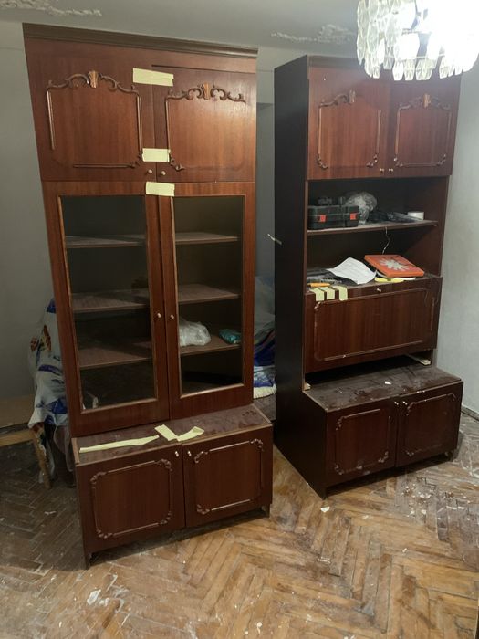 Продам або віддам безкоштовно старі меблі 250-300грн за 1шт