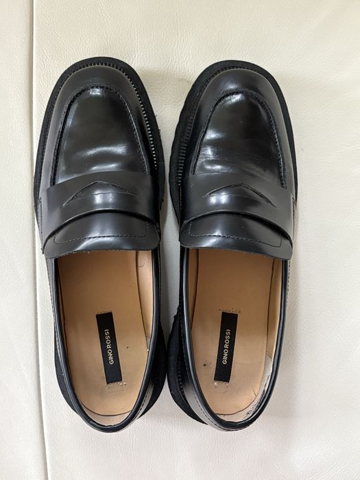Czarne buty mokasyny gino rossi