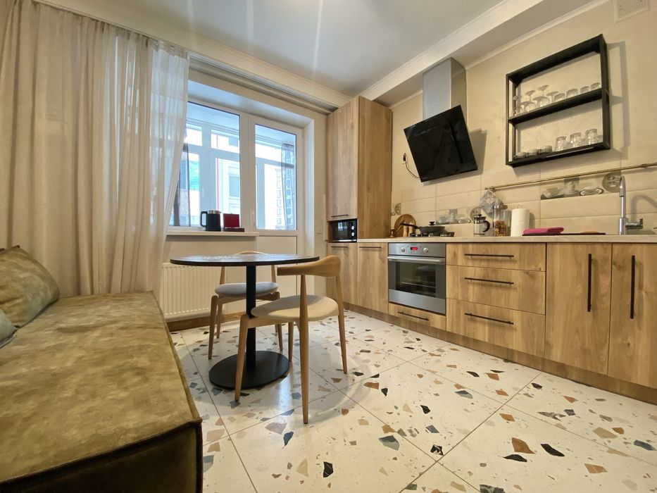 Комфортна квартира подобово біля Києва