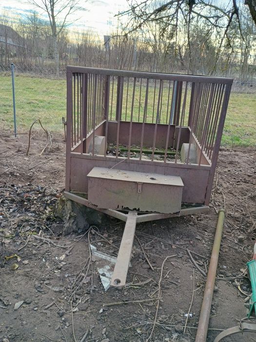 Rama rozrzutnika oś z kołami części