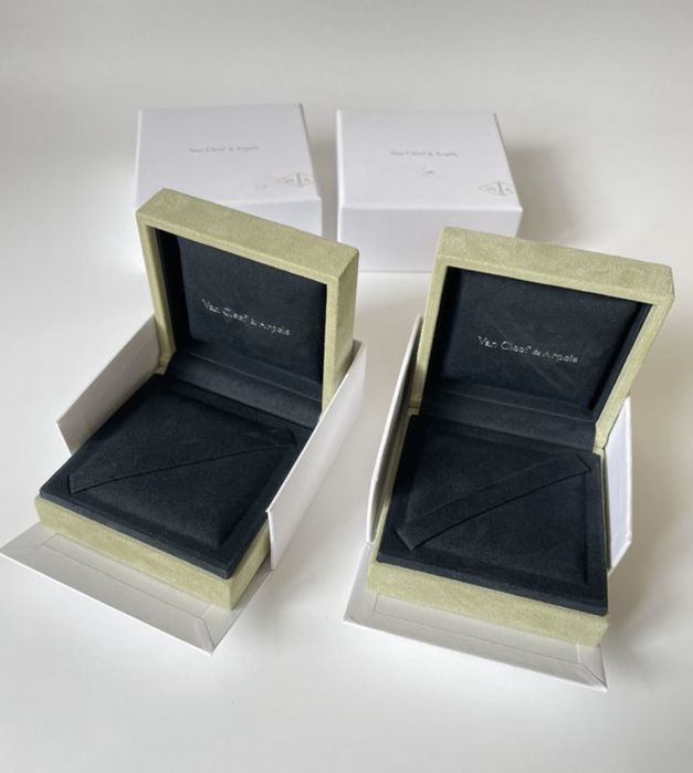 Коробка van cleef для крупных серег или броши