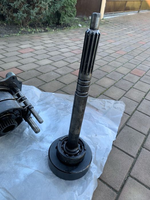 Вал вома МТЗ 50 в хорошому стані