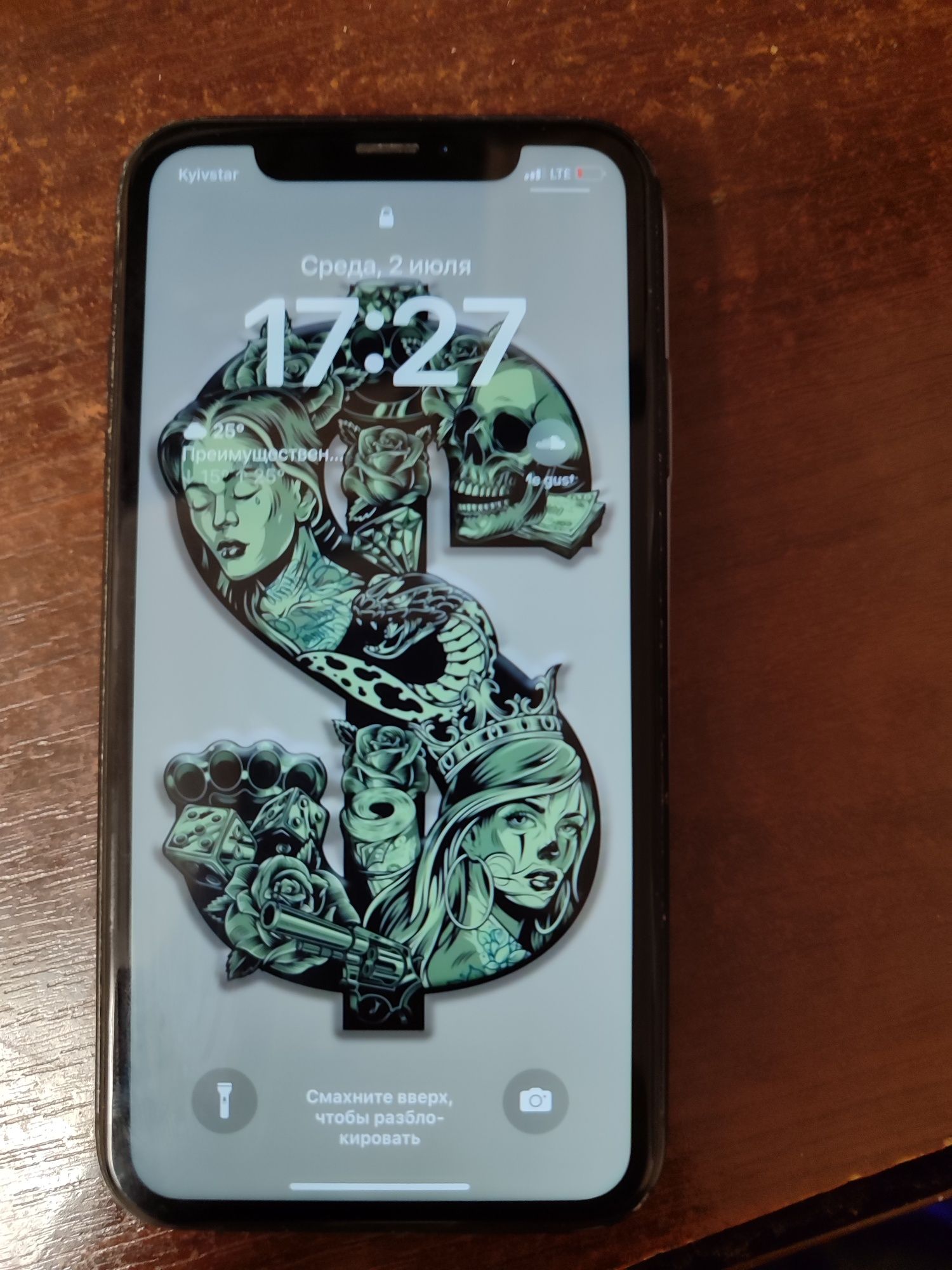 Iphon Xr 128 gb.