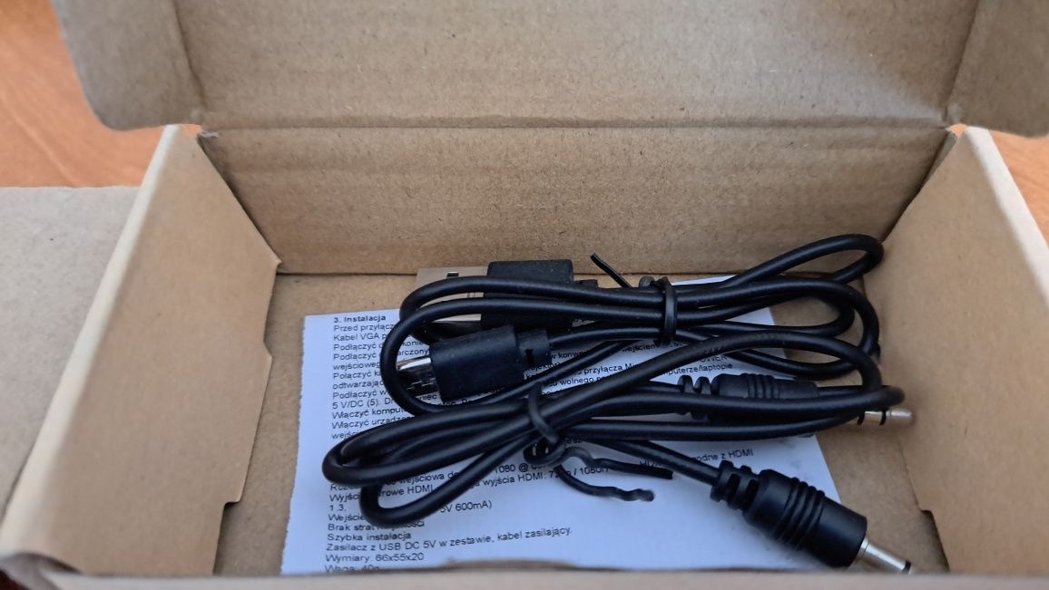 NOWY Adapter Converter VGA-HDMI z audio,FHD/komputer,monitor/OKAZJA