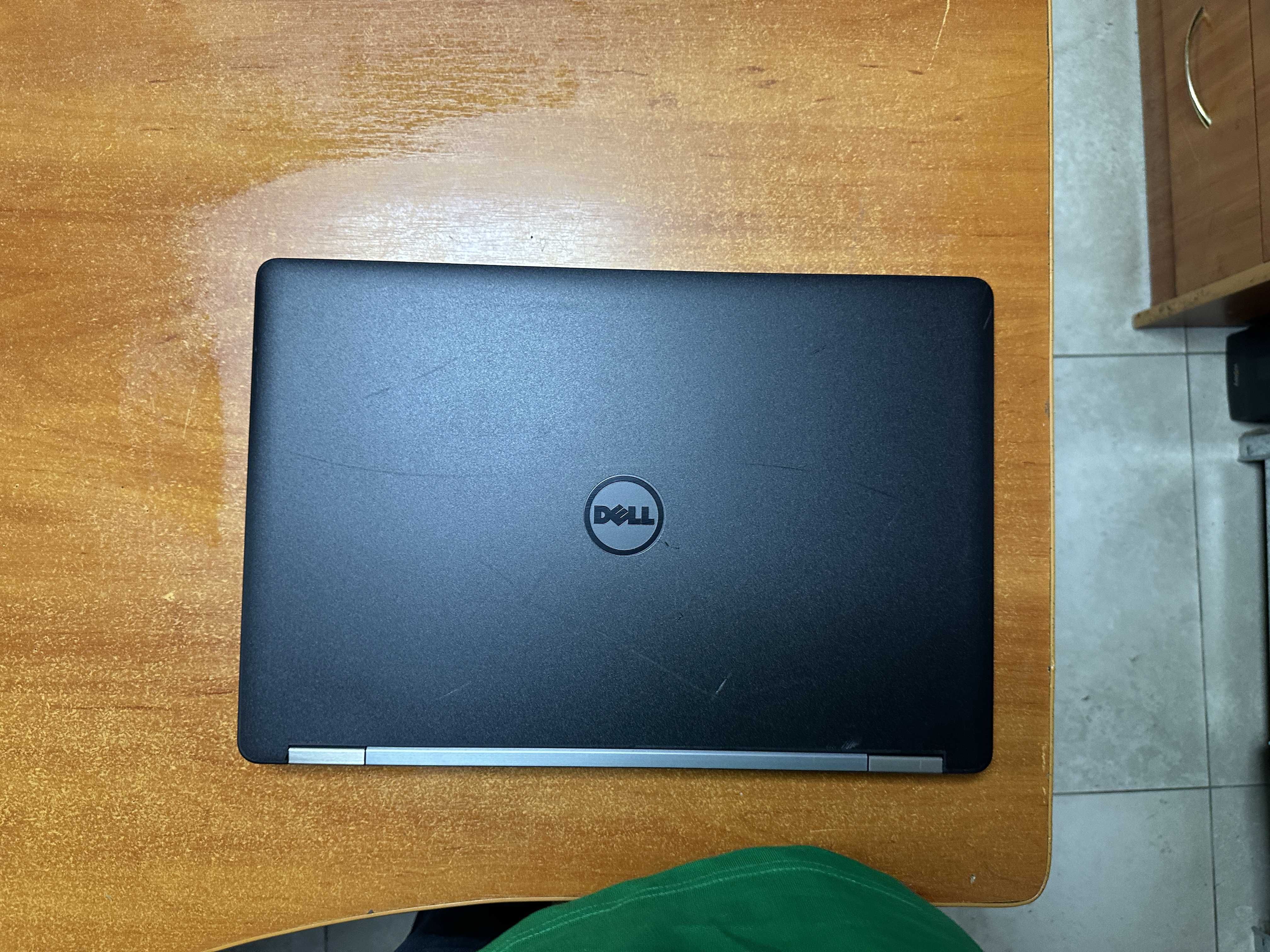 Dell Latitude E5570 i7-6820HQ 2,70GHz,16GB,512GB SSD,AMD Radeon з США