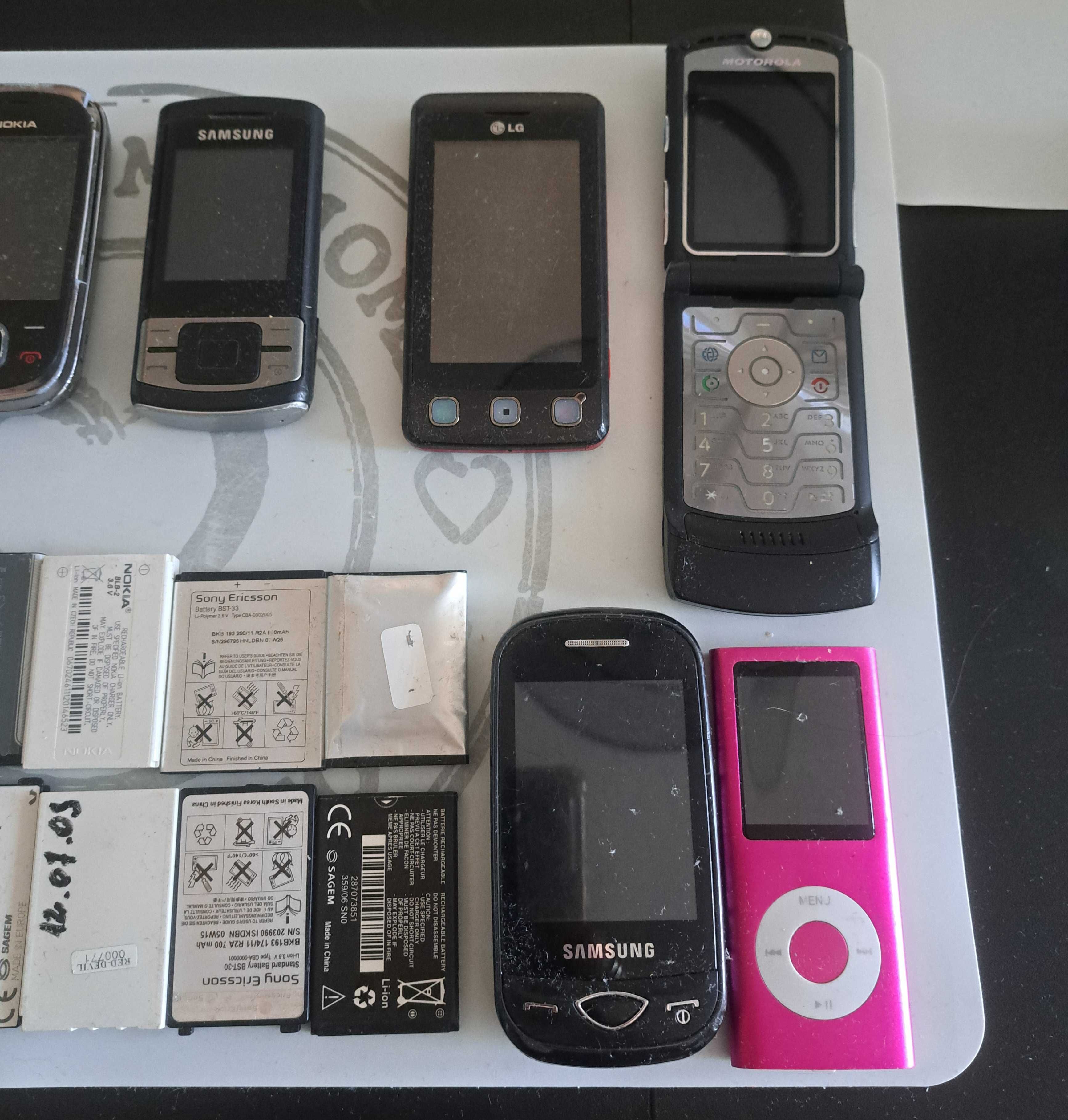 9 telefonów, baterie, mp3
