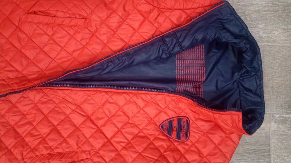 Куртка фірмова демісезонна  "Armani ", оригінал, з США, на 9-11 років.
