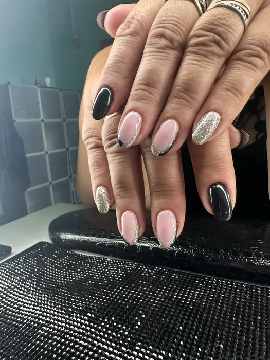 Запрошую на манікюр !