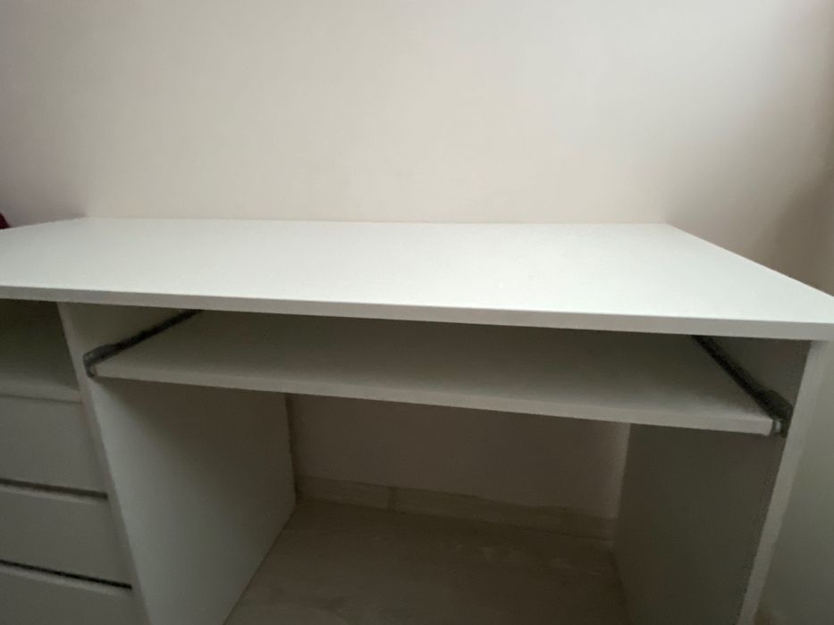 Biurko młodzieżowe