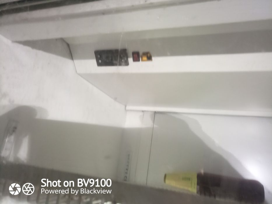 Холодильный шкаф холодильная витрина