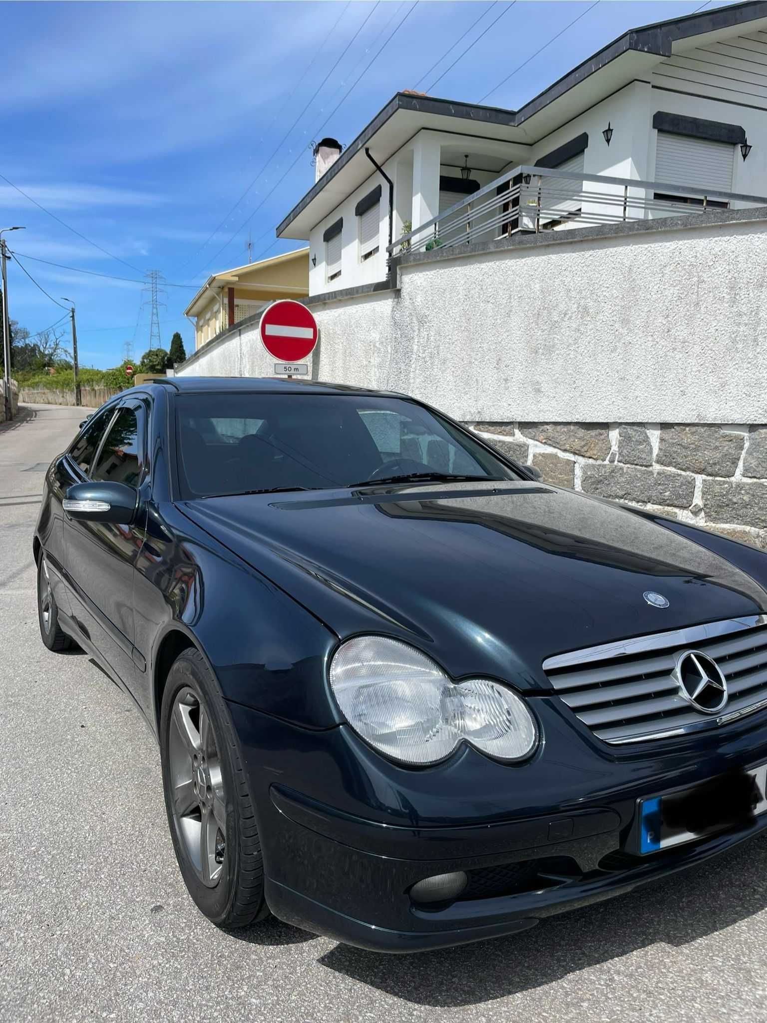 Mercedes-Benz c220 Sport Coupé