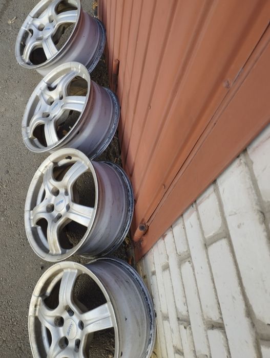 Диски 5*114.3 R-16 ET 45