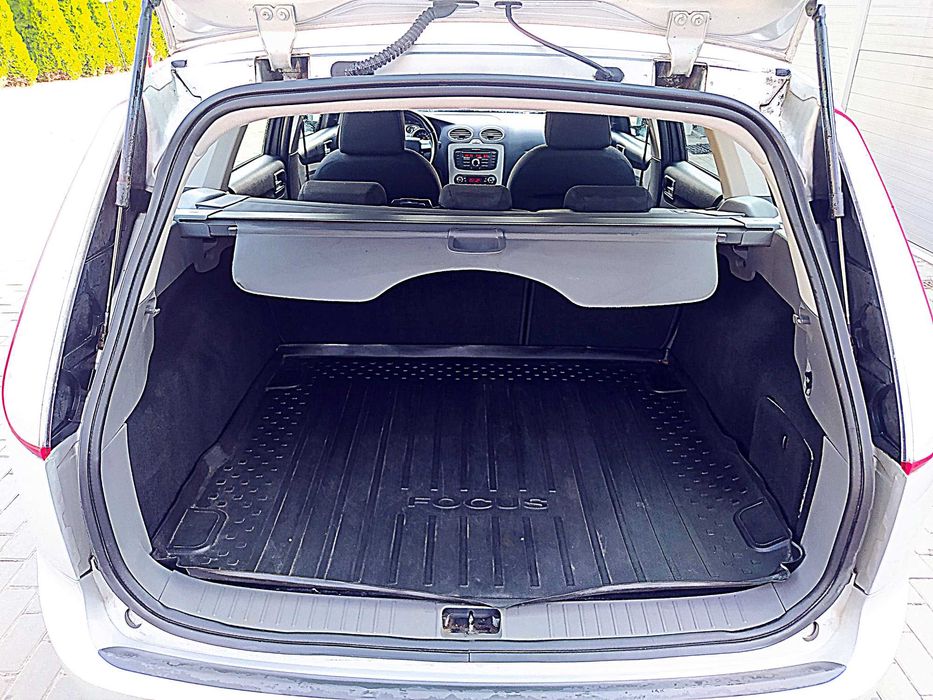 FORD FOCUS KOMBI LIFT 2010R 1.6 DIESEL Xenon Zimówki  Sprowadzony