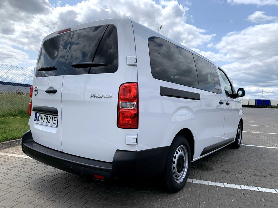 Wynajem busa 7 8 9 osobowego Wypożyczalnia busów BEZ LIMITU KM, NOWY !