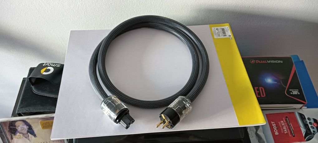 Cabo de energia HI-FI de alta qualidade