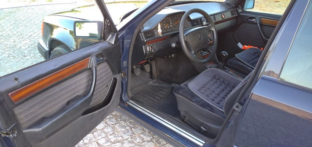 Mercedes E200 / w124