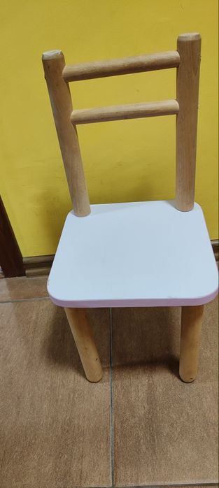 Stolik i krzesło dla dzieci
