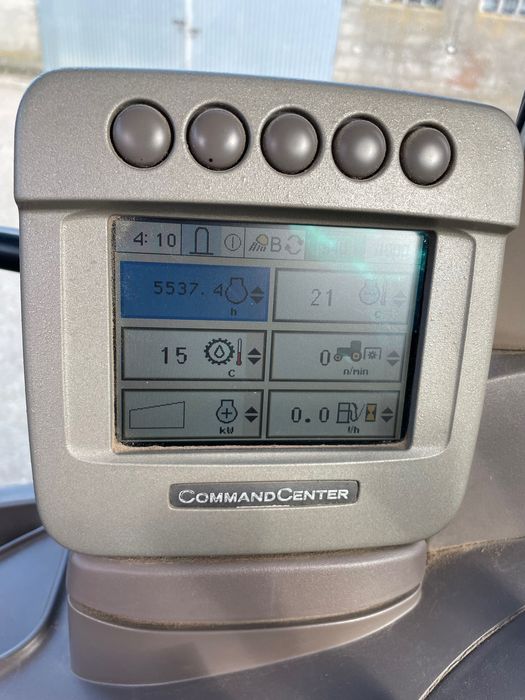 Ciągnik rolniczy John Deere 6630 premium