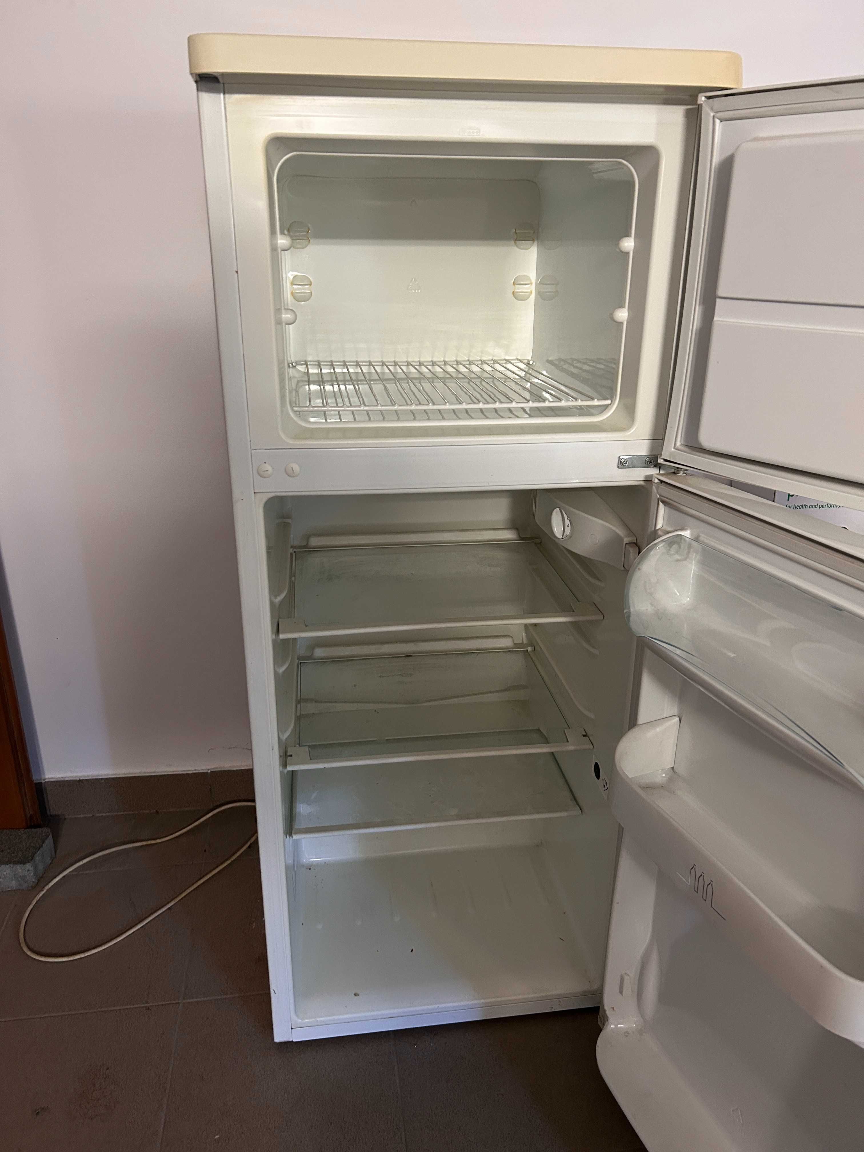Lodówka Electrolux ERD18002W pojemność 180L lodówko zamrażarka