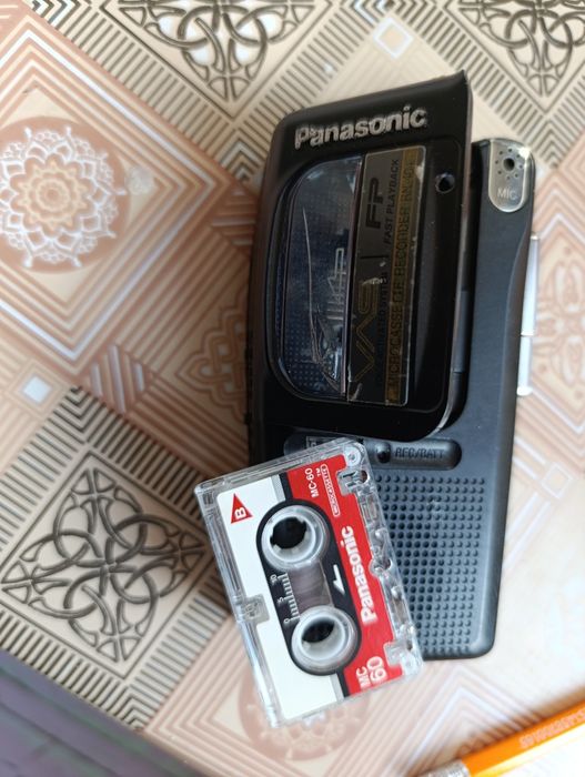 Продам диктофон Panasonic