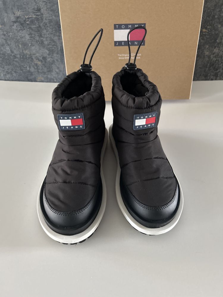 Tommy Jeans botki śniegowce czarne wygodne idealne na chlodniejsze dni
