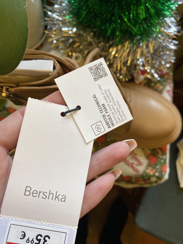 Сапоги  жіночі Bershka, розмір 39