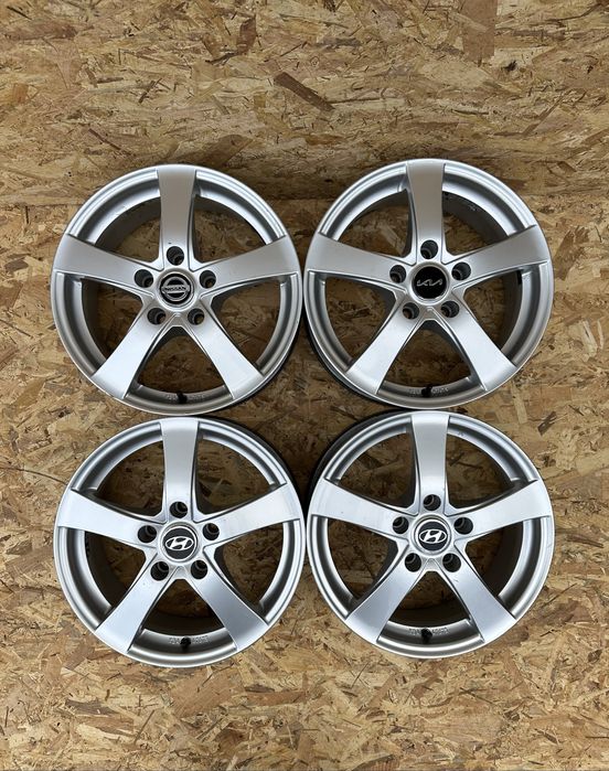 Диски5/114.3 R17 ET48 ЦО(діа)67.1 диски титани