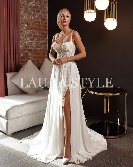 Весільні сукні Laura Style