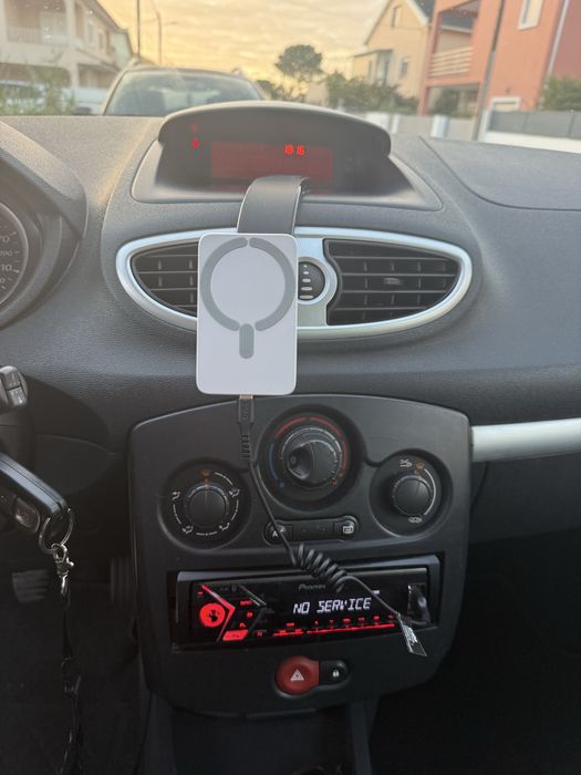 Renault Clio III 1.2 · 2010 · Gasolina · 211.848 km