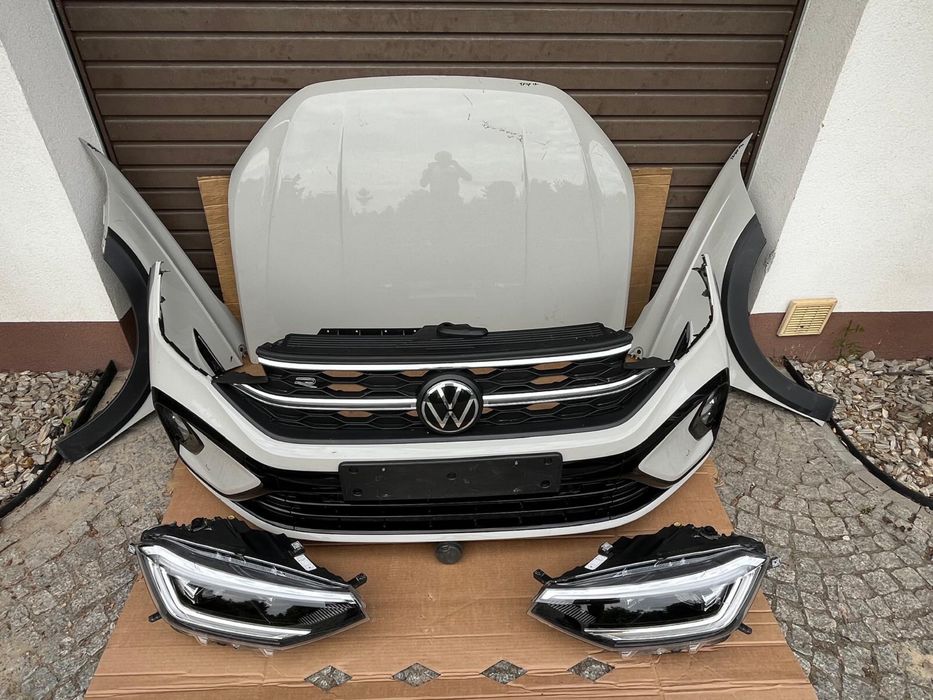 Vw Taigo 23r R line zderzak lampa maska blotnik Full led IQ