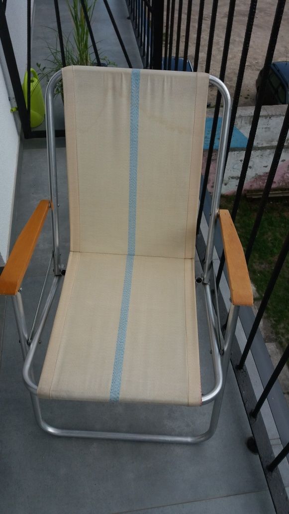 Krzesła na balkon albo działkę.