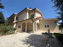 Luxuosa Moradia com Vista Panorâmica em Chaves