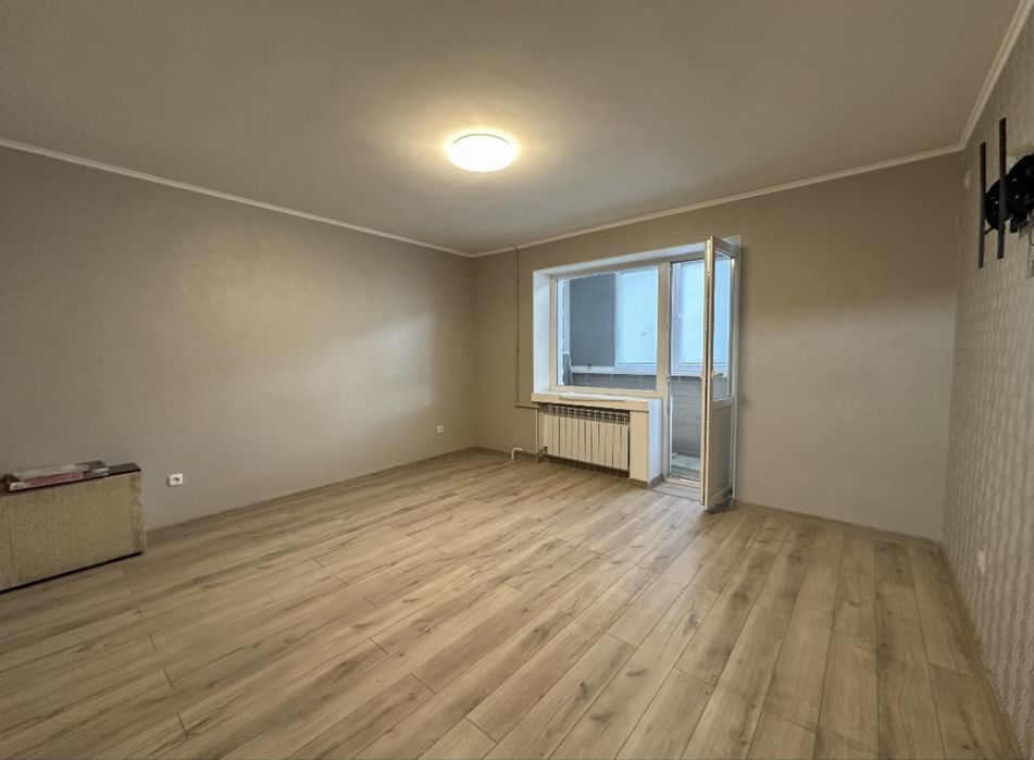 Продается 1 кк в Центре! Защука!