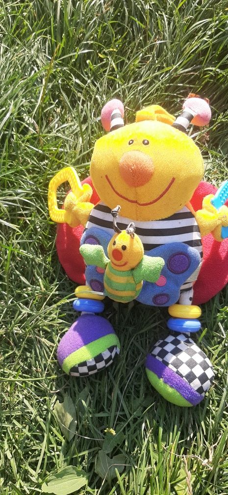 Іграшка розвиваюча на коляску бджілка,пчелка