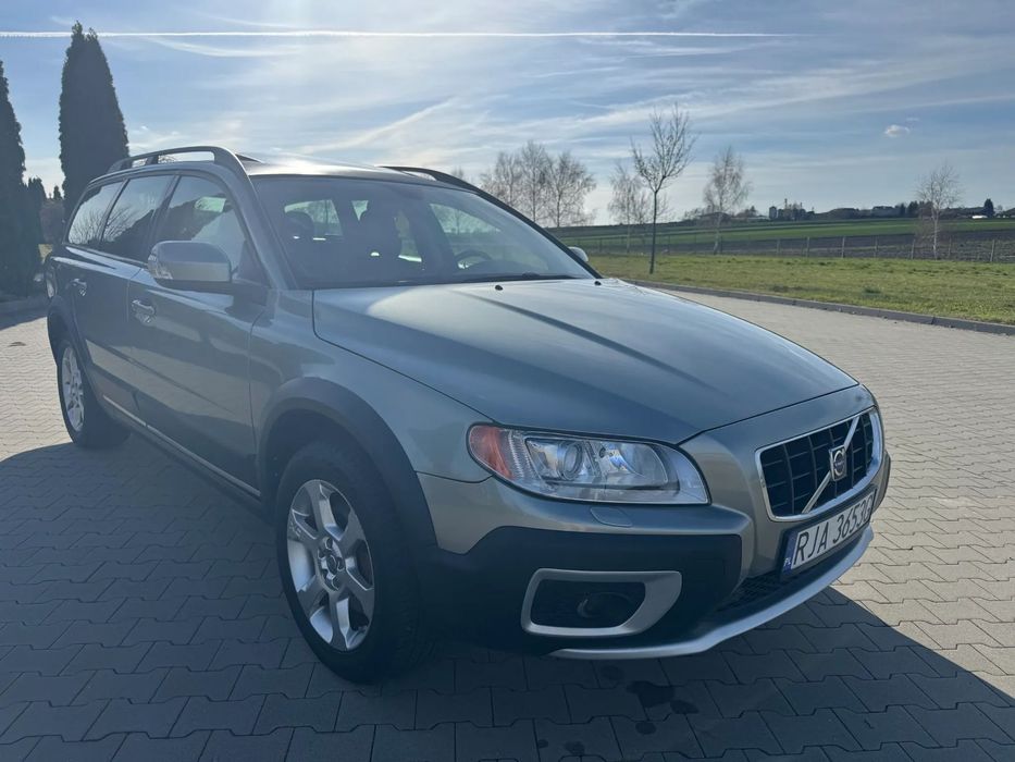 Volvo XC 70 4X4, 3.2, bogate wyposażenie