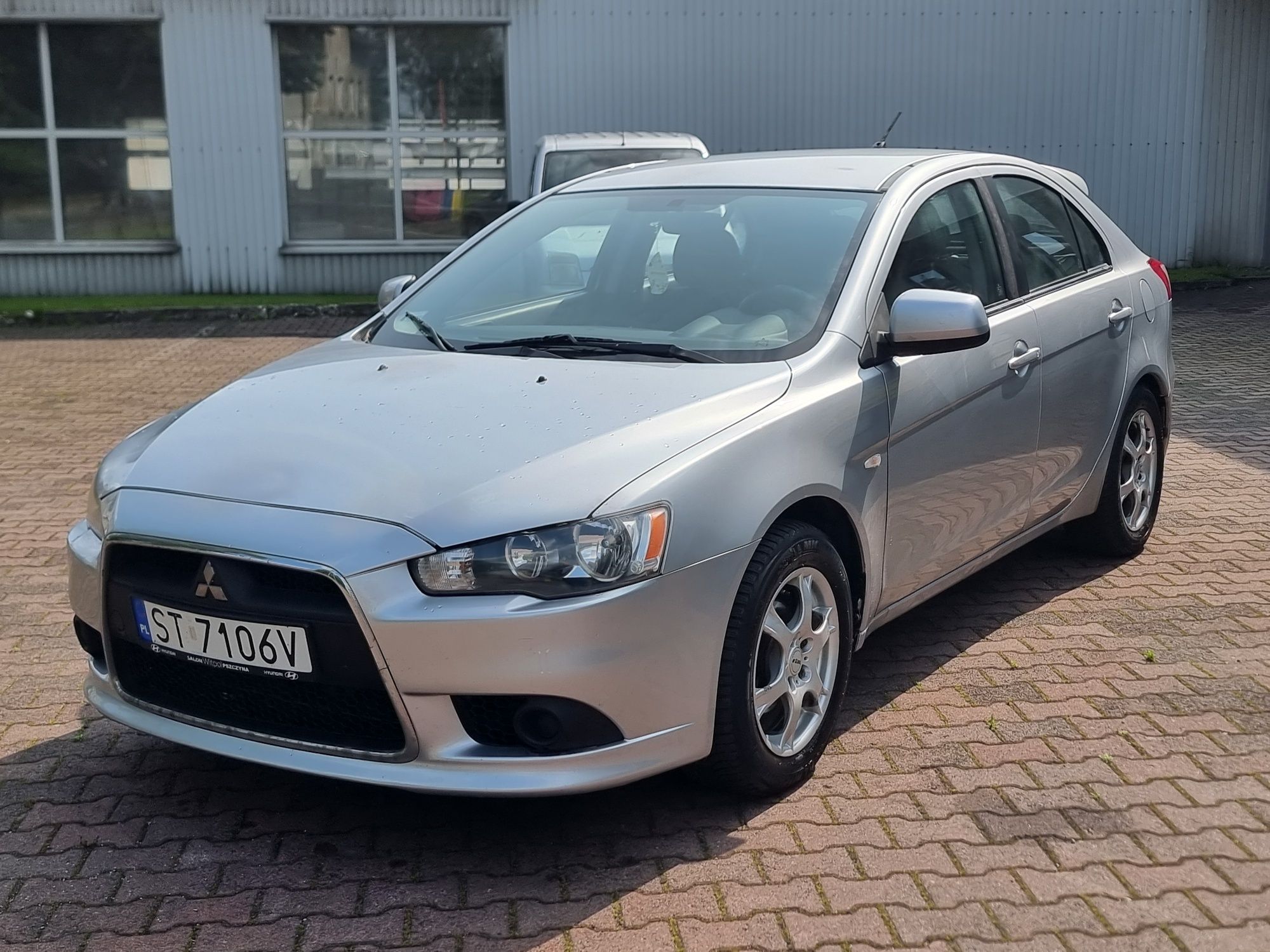Mitsubishi Lancer VIII 2008r   1.8 Benzyna  *Nie zgnity *  W pełni spr