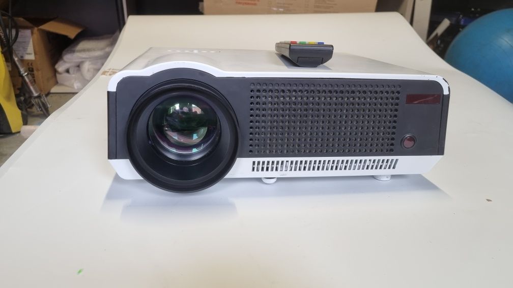 Проектор led 86 projector