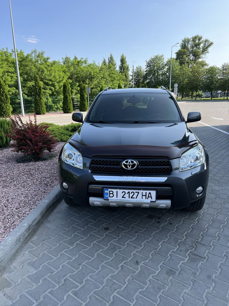 Продам Tayota Rav 4