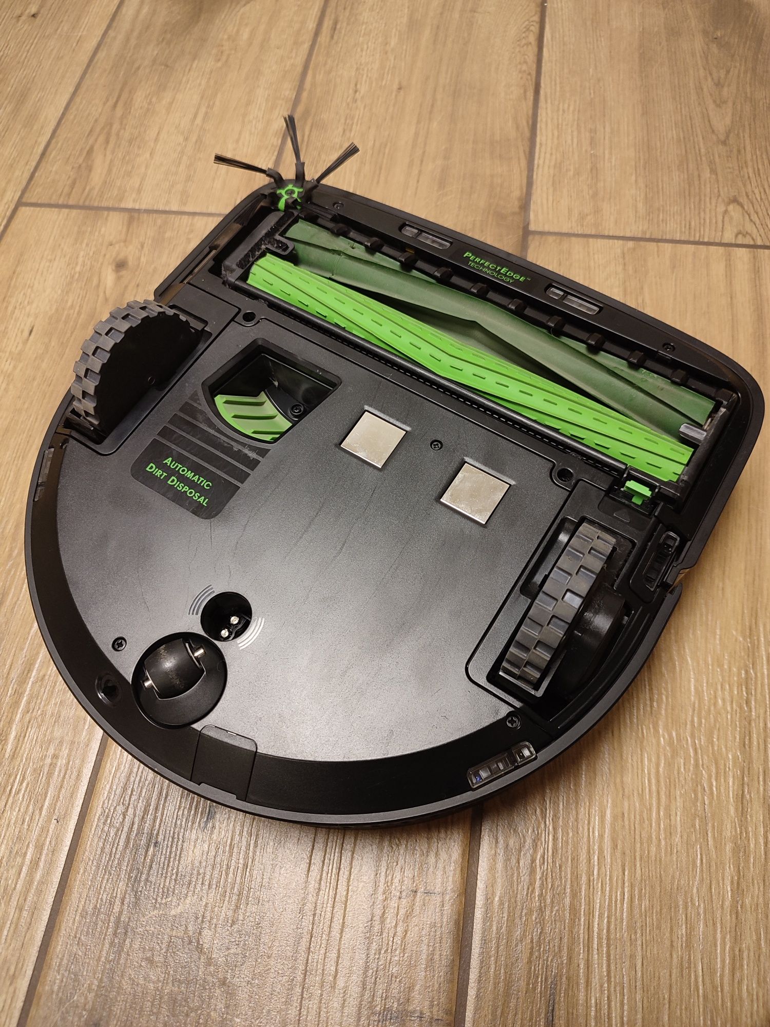 Robot sprzątający iRobot Roomba S9+ Clean base, akcesoria