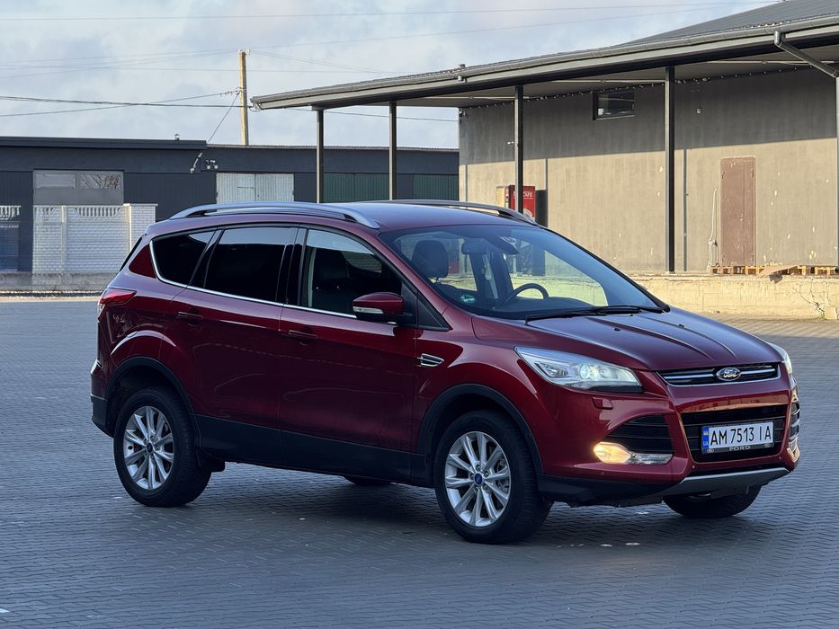 Продаєтся Ford Kuga 2015 року