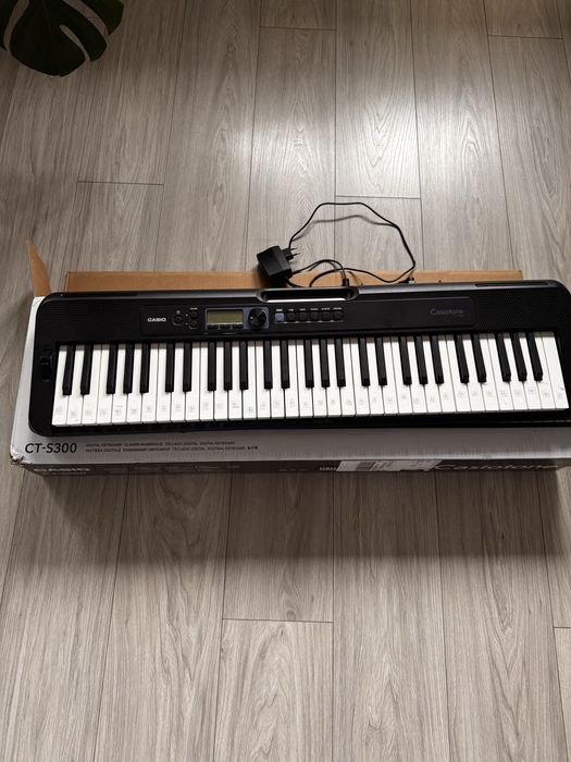Keyboard Casio CT-S300