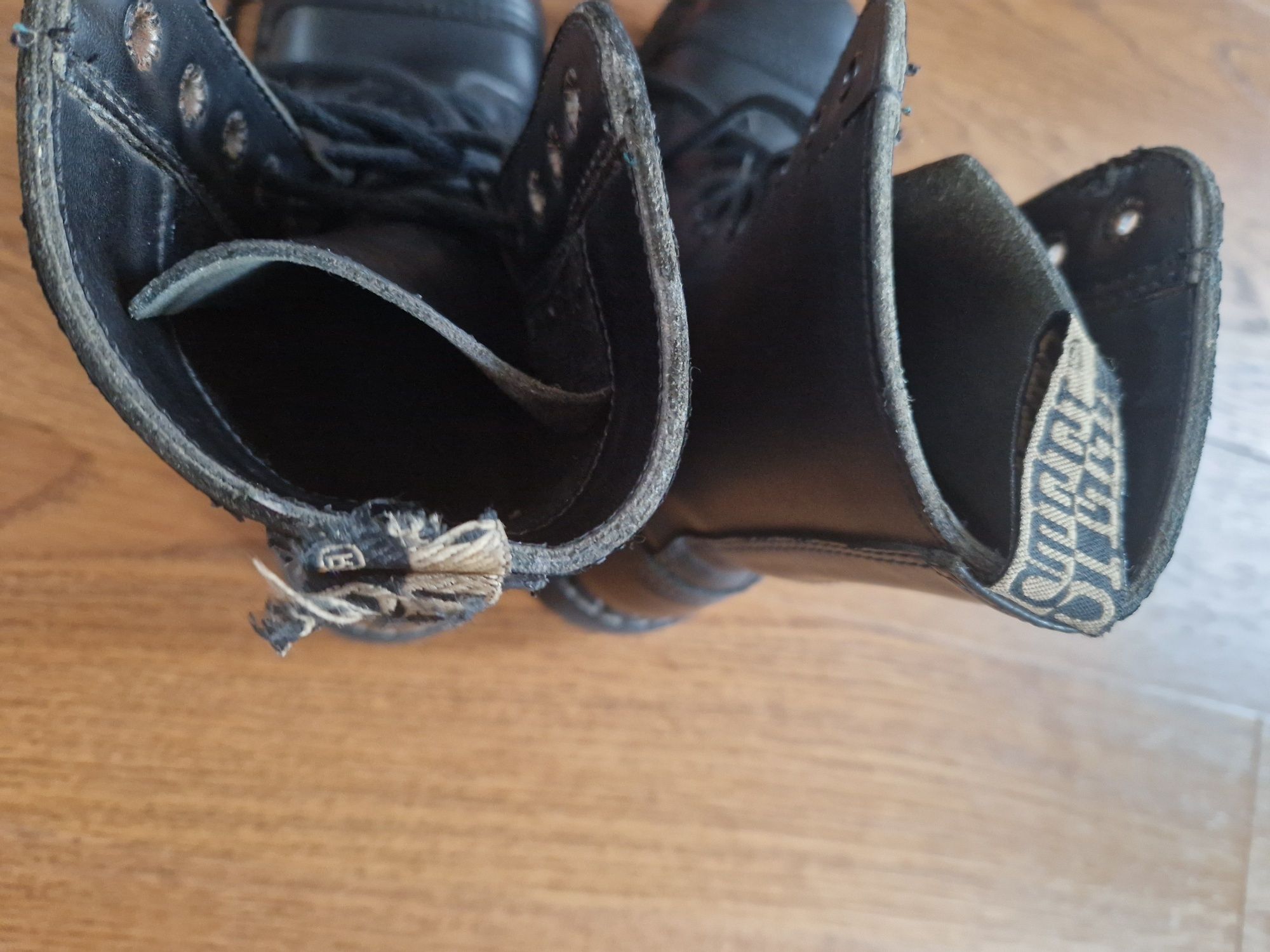 Buty glany czarne