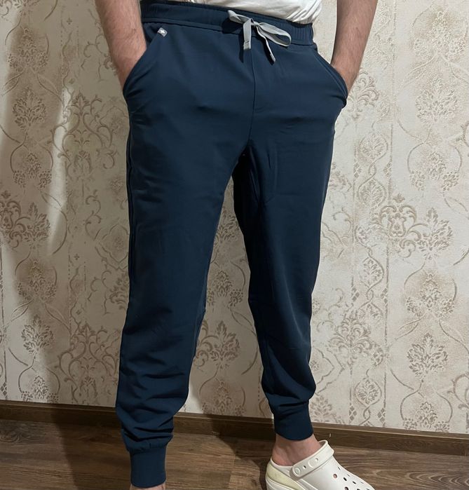 Медичні штани фірми FIGS