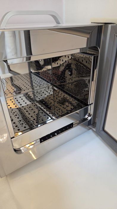 Cieplarka laboratorium salon kosmetyczny