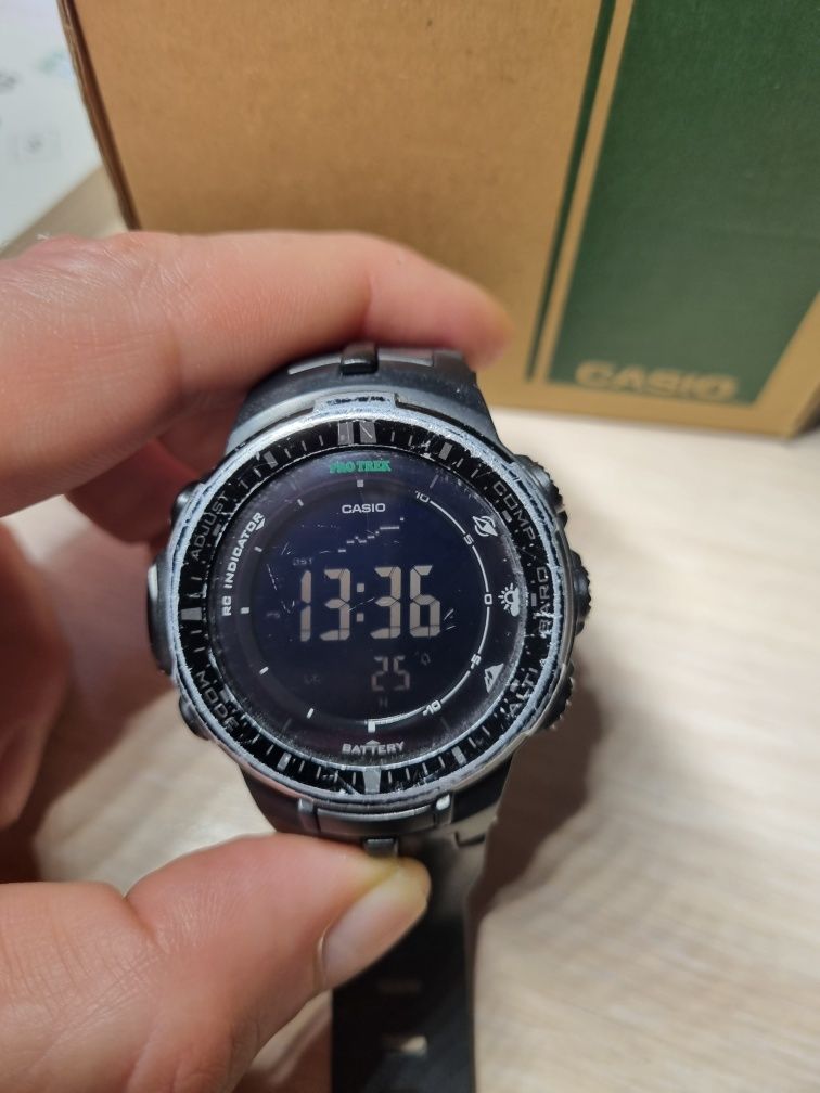 Годинник casio pro trek