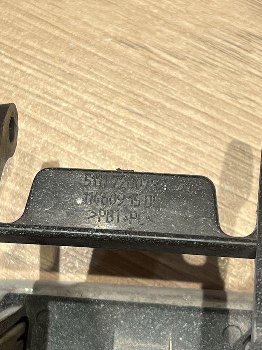 BMW F10 F11 Zaślepka spryskiwacza prawa lewa zderzak przod