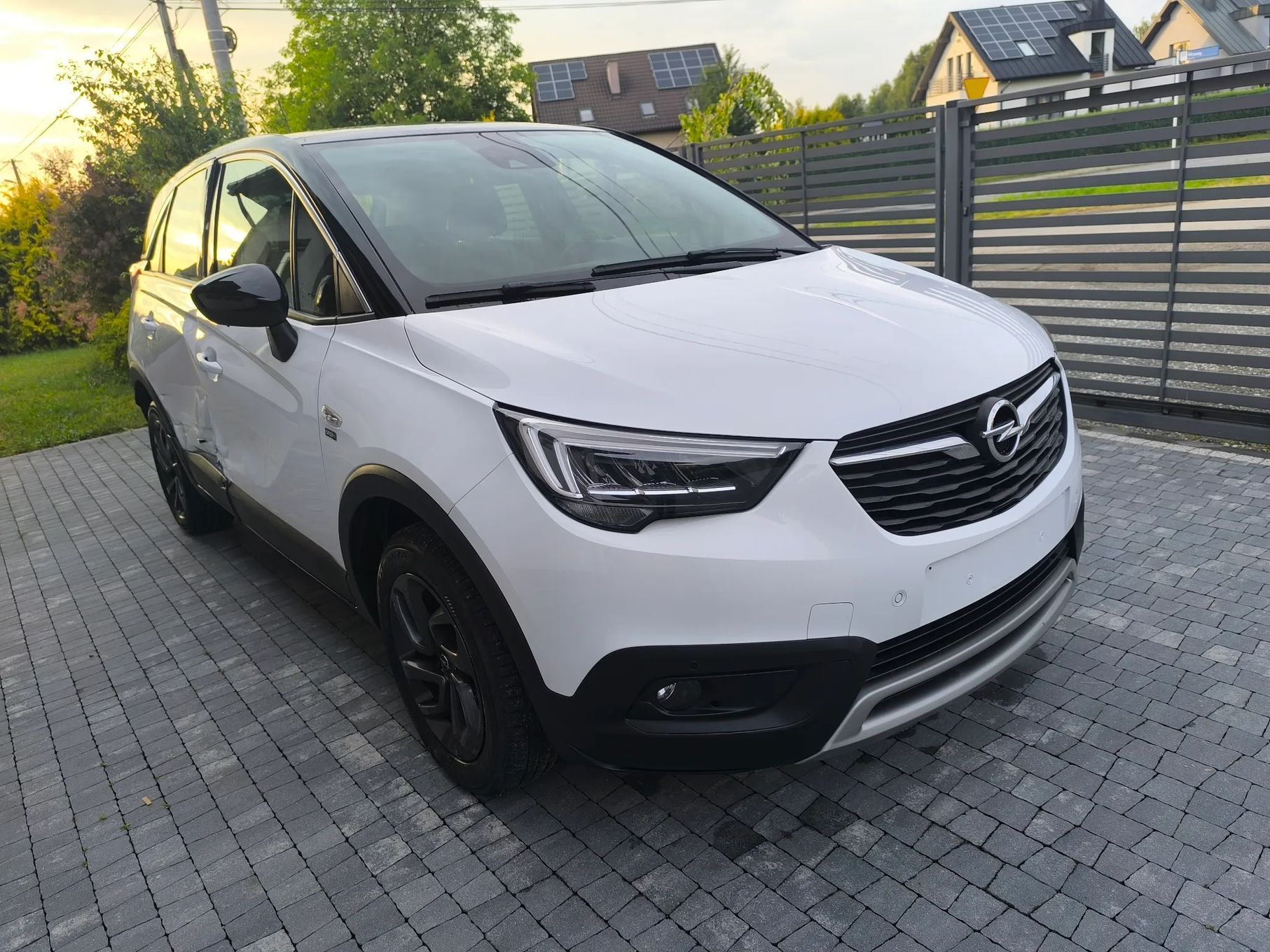 Opel Crossland X 1,2 benzyna 110 KM klima led tempomat kamera