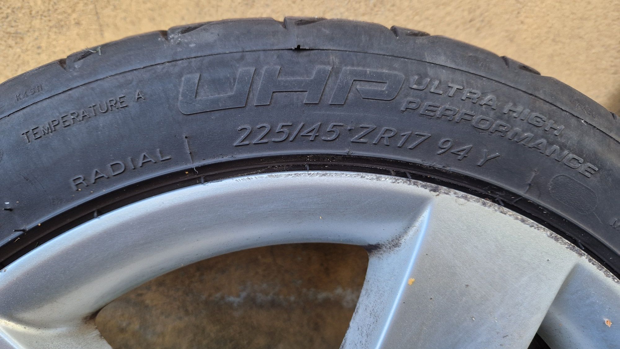 Koła Peugeot 4x108 205/45 R17