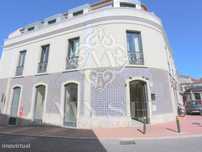 LOJA no Centro Histórico de Oeiras - Oferta de viagem até 2.500€