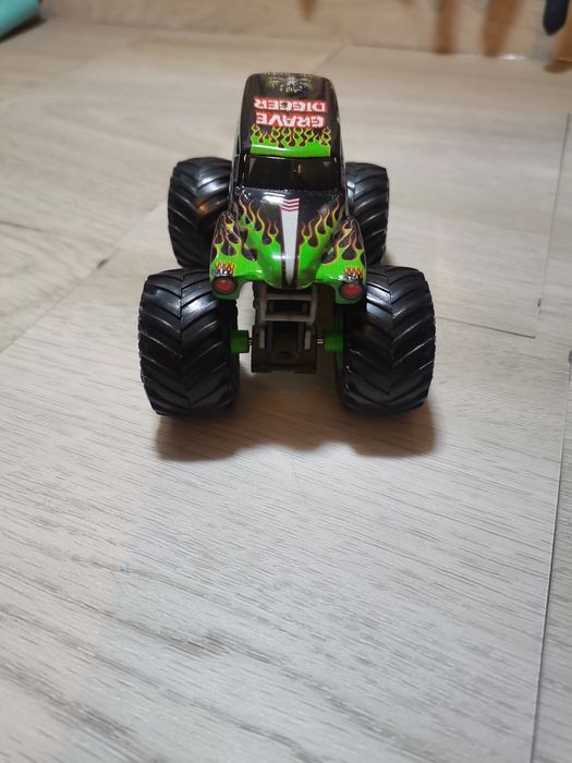 Машинка Grave Digger оплата на картку